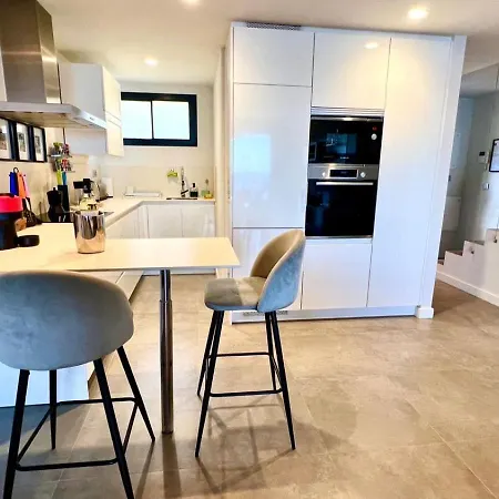 Luxury Penthouse With Best Sea Views B2-302 Apartment
